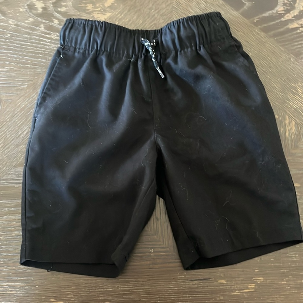 Black shorts, size 5